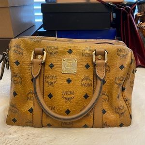 MCM hand bag in cognac design